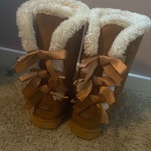 brown uggs with ribbons